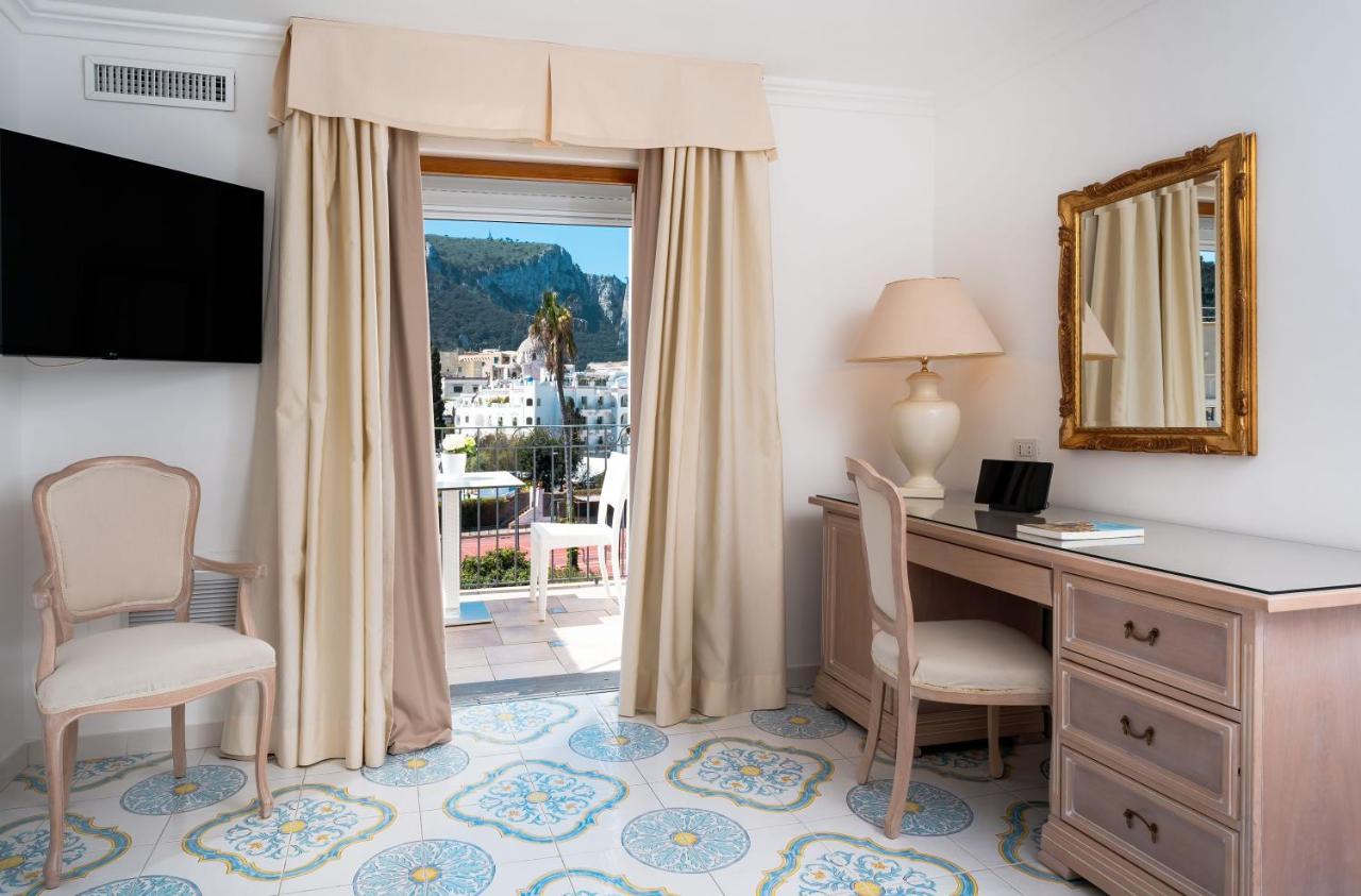 Hotel Syrene Capri Esterno foto