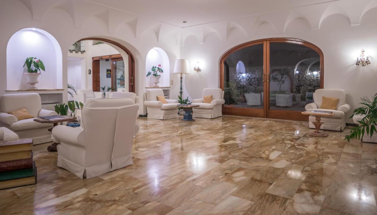 Hotel Syrene Capri Esterno foto